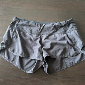 Lululemon 2.5” Speed Up Shorts